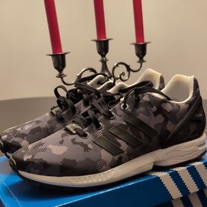 Adidas Unisex ZX Flux J Camo Sneakers